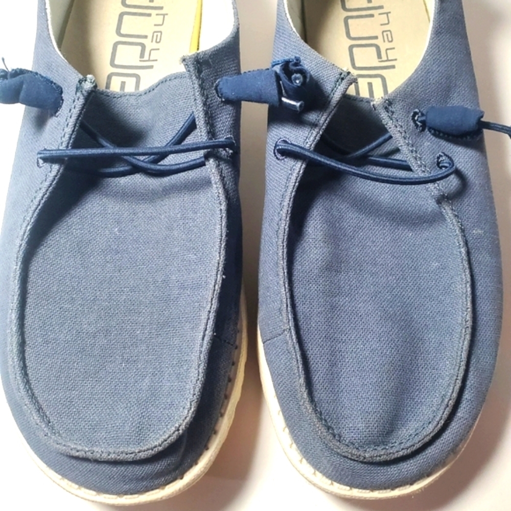 Hey Dude Wendy Linen Women's 8 Chambray Blend Shoes Lightweight Slip On EUC - Picture 5 of 8